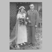 086-0109 Brautpaar Hertha Kreutz aus Garbeningken und Friedrich Mielke aus Roddau Perkuiken im Jahre 1936.JPG